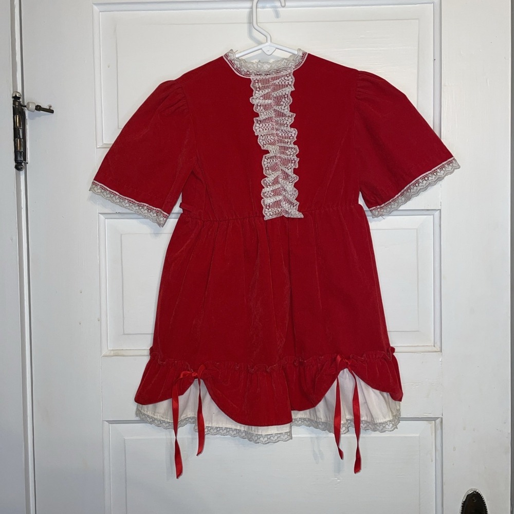 Vintage Girls 6X Red Velvet Dress White Lace Trims Ruffle Christmas Holiday Core